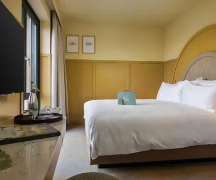 Suite (sleeps 3)